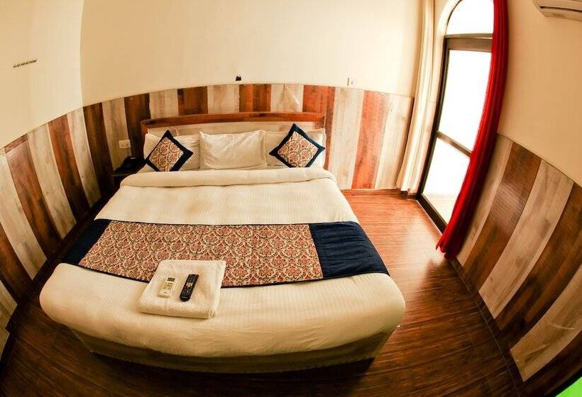 Ln Hotel And Restaurant   Hostel