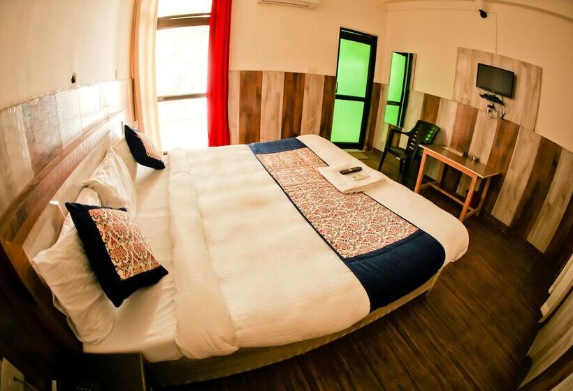 Ln Hotel And Restaurant   Hostel