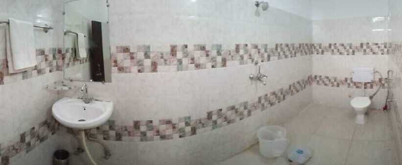 Ln Hotel And Restaurant   Hostel