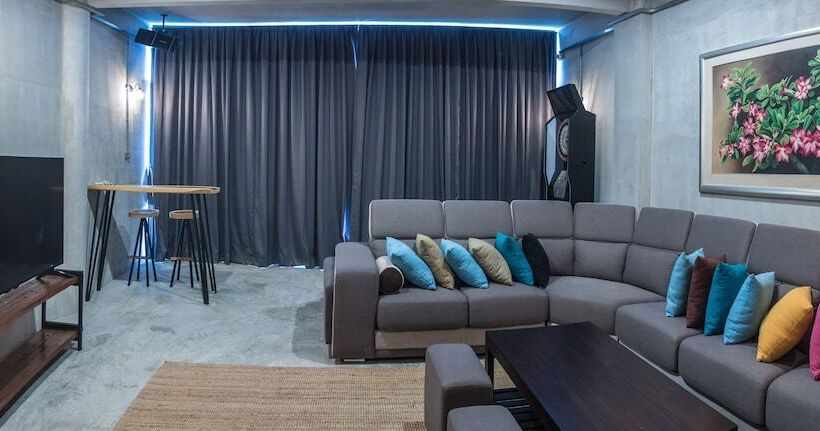 استراحتگاه Sembayu Villa