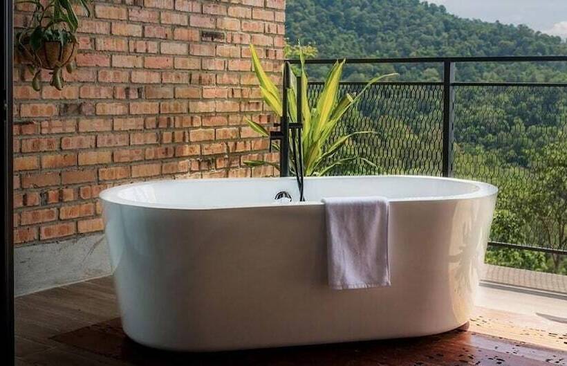 استراحتگاه Sembayu Villa