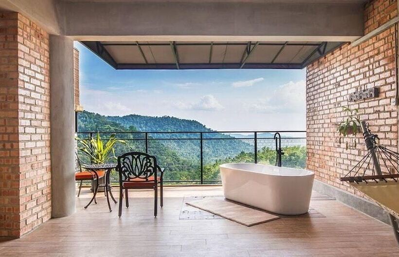 استراحتگاه Sembayu Villa