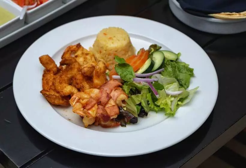 ホテル Maioris El Diez Culiacan