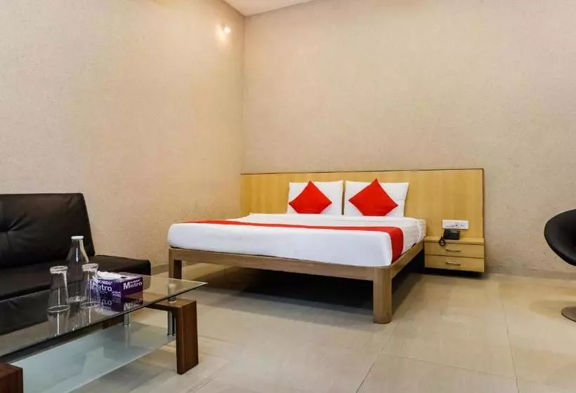 هتل Oyo 29666 Sai Cottage