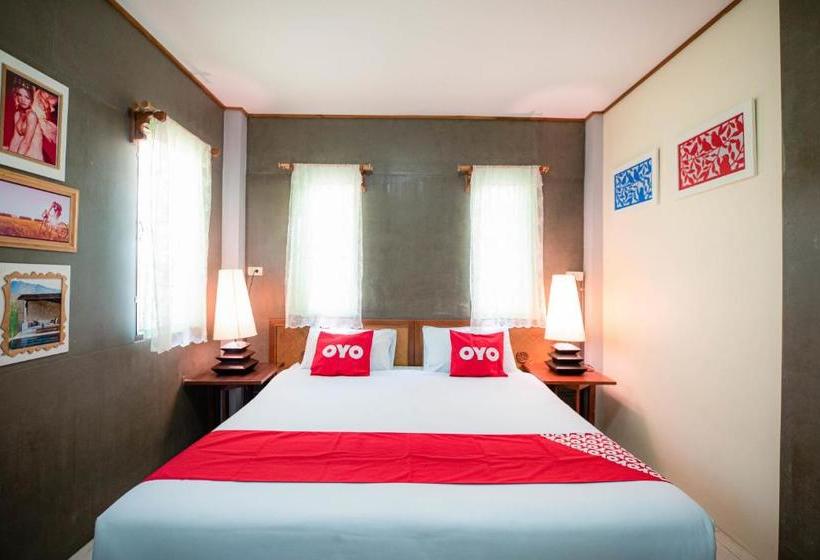 בית מלון כפרי Oyo 569 Aa Resort