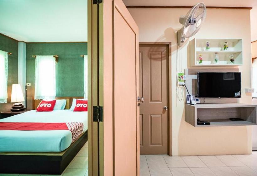 בית מלון כפרי Oyo 569 Aa Resort