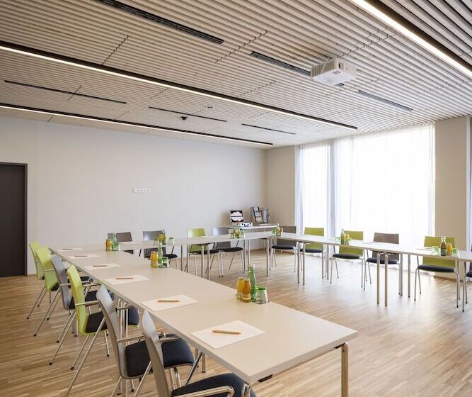 Jufa Hotel Laterns Klangholzhus