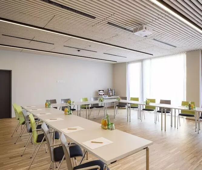 Jufa Hotel Laterns   Klangholzhus