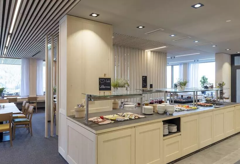 Jufa Hotel Laterns   Klangholzhus