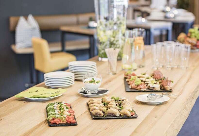 Jufa Hotel Laterns Klangholzhus