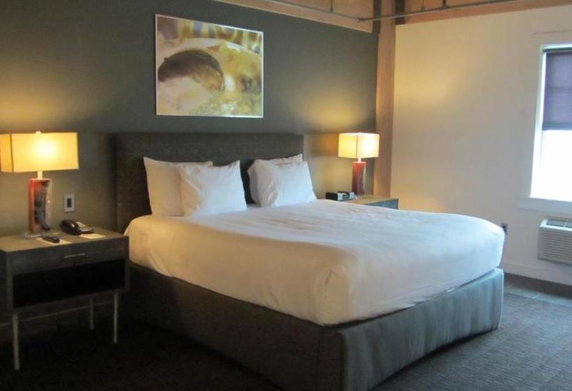 هتل Harbor House At Pier 21