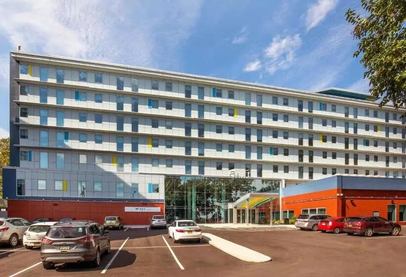 Отель Aloft New York Laguardia Airport
