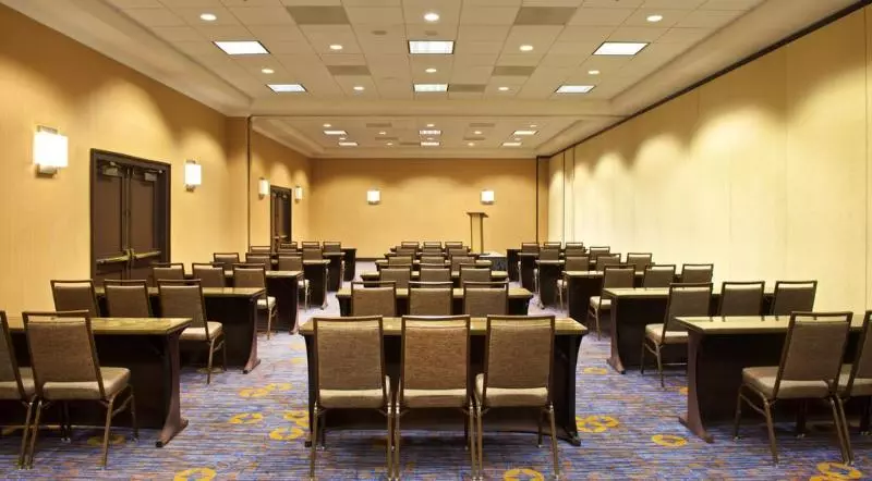 酒店 Courtyard By Marriott Boston Billerica Bedford