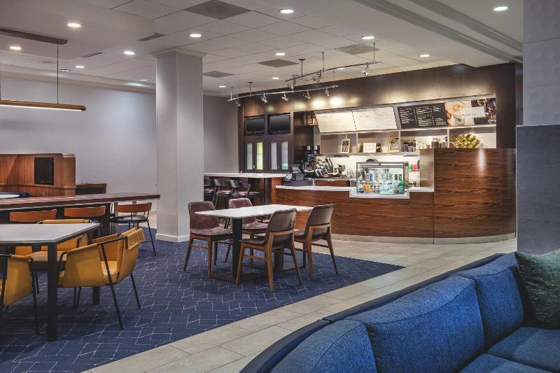 هتل Courtyard By Marriott Boston Billerica Bedford