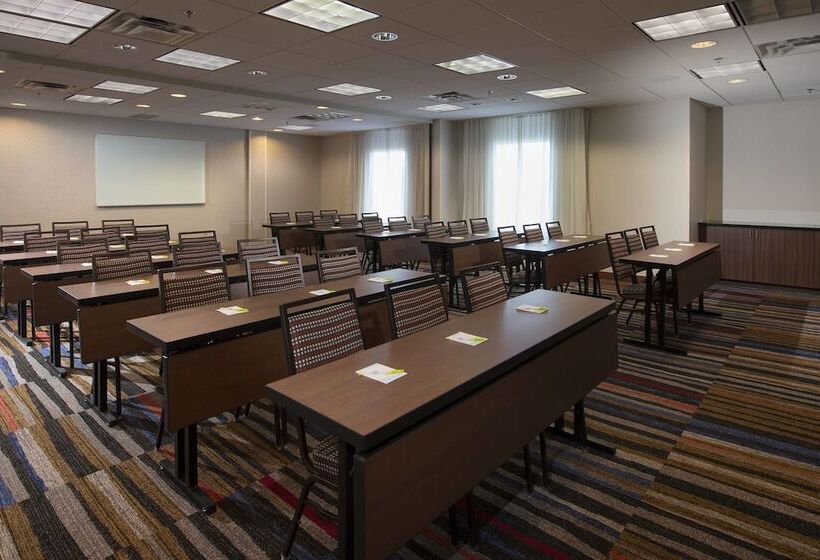 Отель Fairfield Inn & Suites By Marriott Lynchburg Liberty University