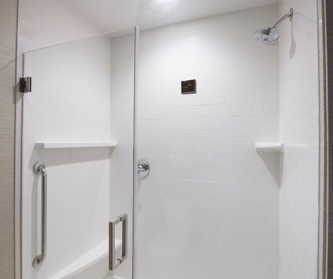 Отель Fairfield Inn & Suites By Marriott Lynchburg Liberty University