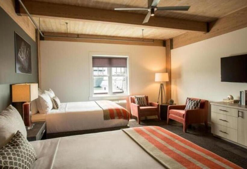 هتل Harbor House At Pier 21