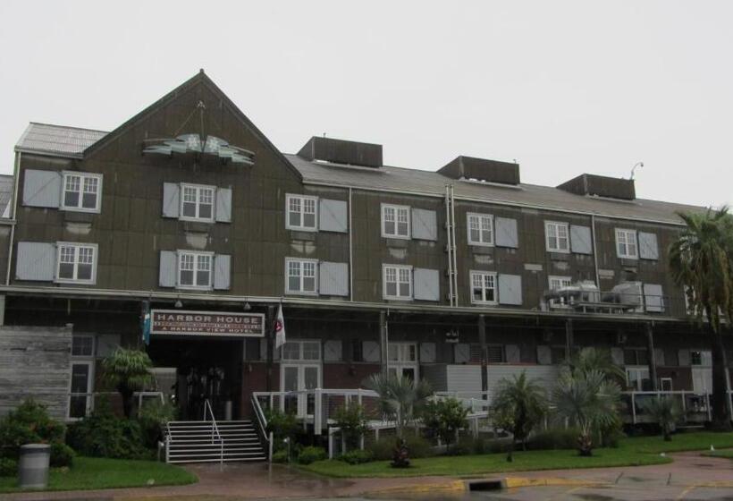 هتل Harbor House At Pier 21