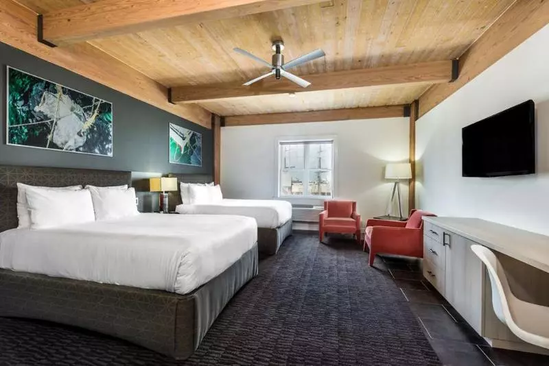 בית מלון כפרי Harbor House At Pier 21