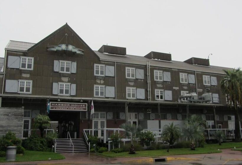 هتل Harbor House At Pier 21