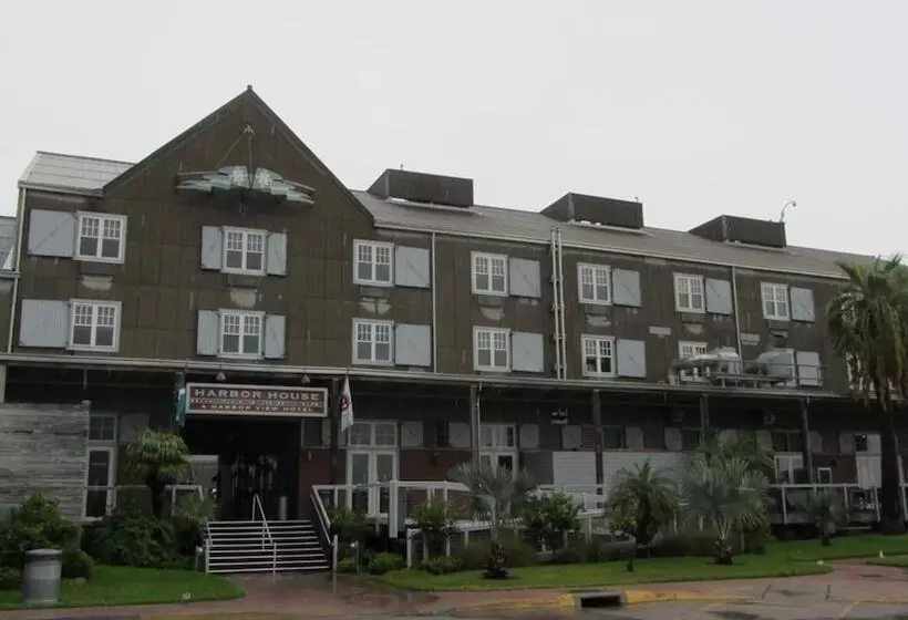 בית מלון כפרי Harbor House At Pier 21