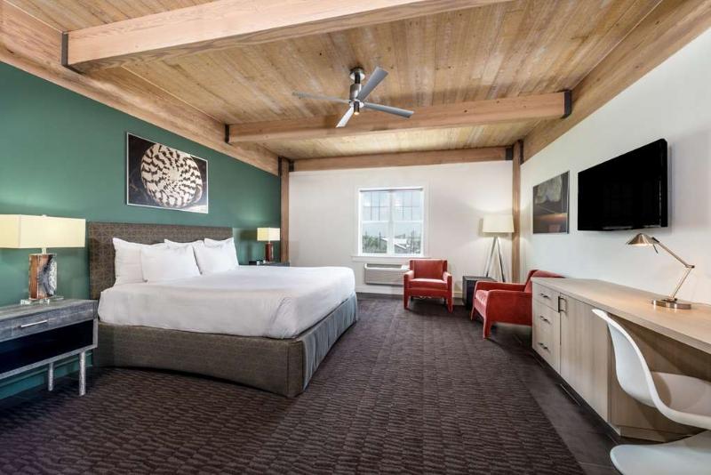 هتل Harbor House At Pier 21