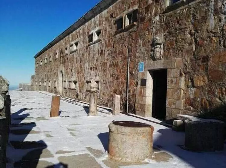 ホテル Hospedería Del Santuario De La Peña De Francia