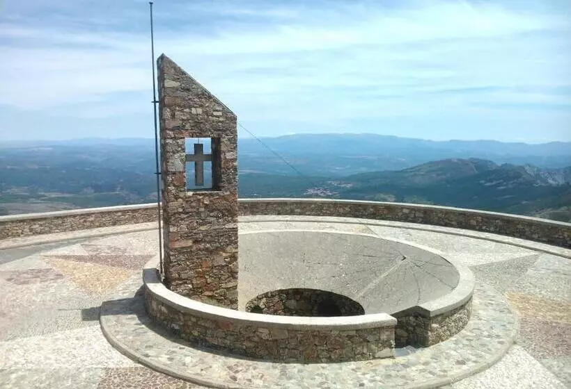 ホテル Hospedería Del Santuario De La Peña De Francia