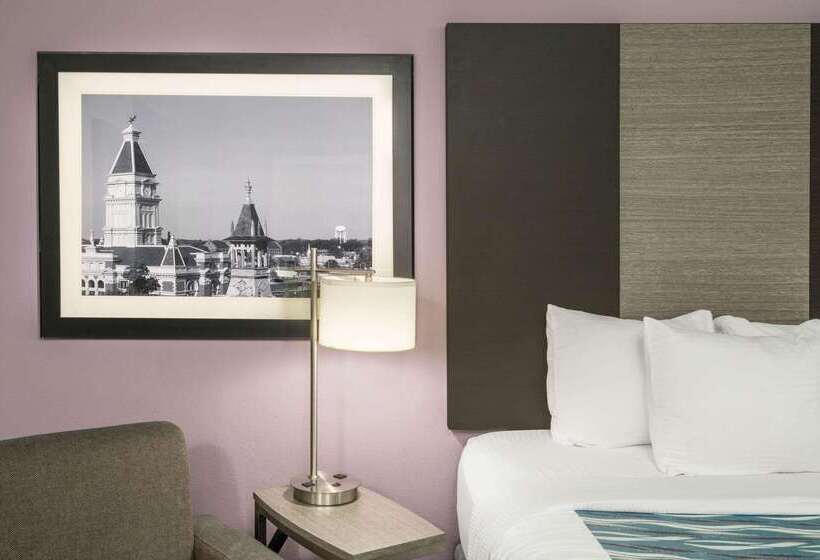 فندق La Quinta By Wyndham Clarksville