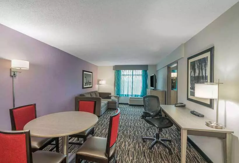 酒店 La Quinta By Wyndham Clarksville