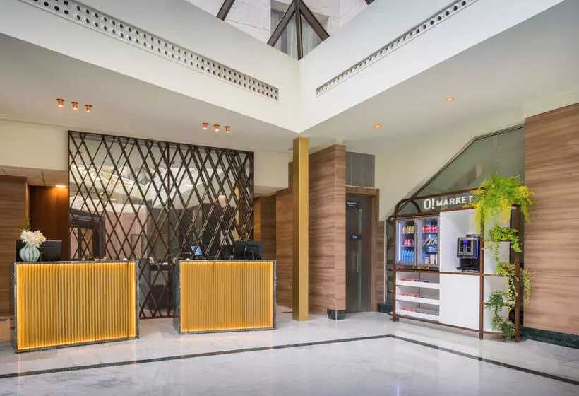 هتل Occidental Sevilla Viapol