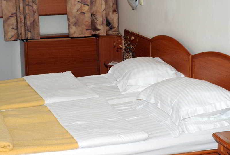 בית מלון כפרי Moxy Belgrade