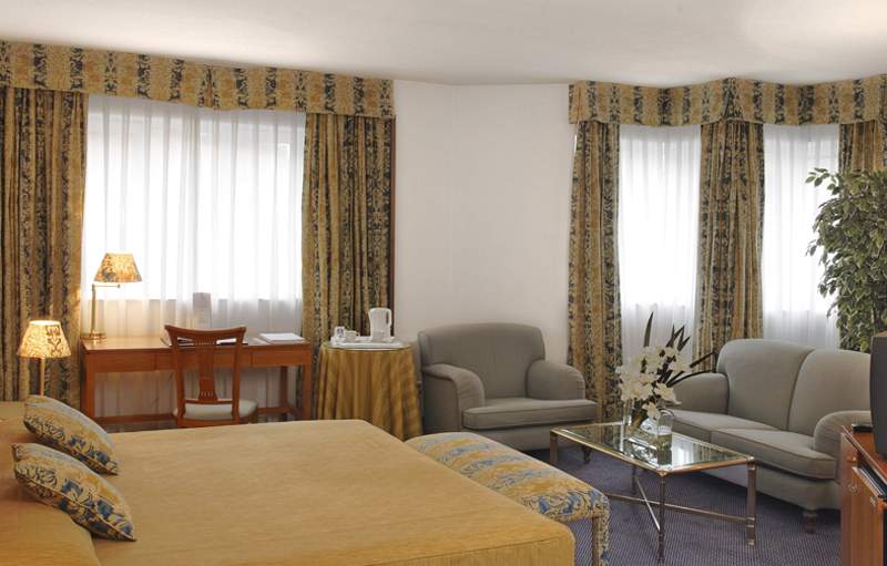 Rafaelhoteles Atocha