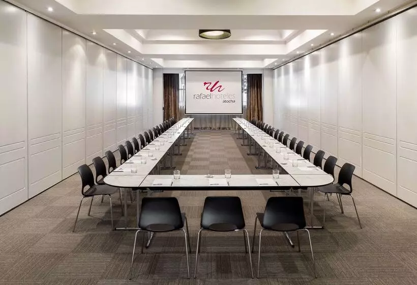 Rafaelhoteles Atocha