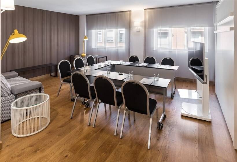 Rafaelhoteles Atocha