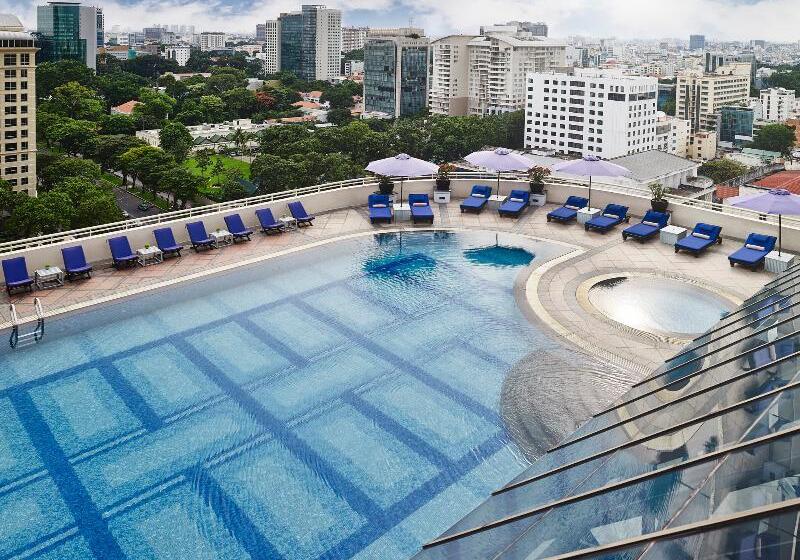 هتل Sofitel Saigon Plaza