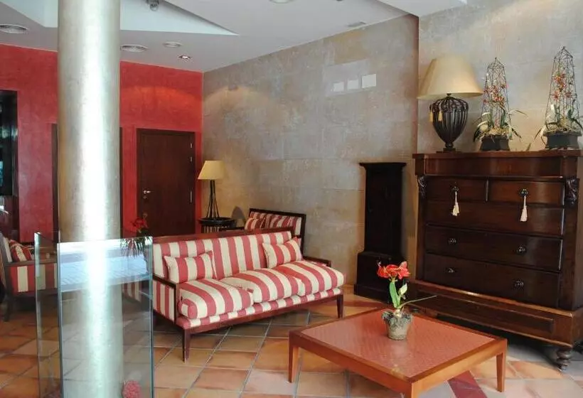 בית מלון כפרי Vila De Tossa