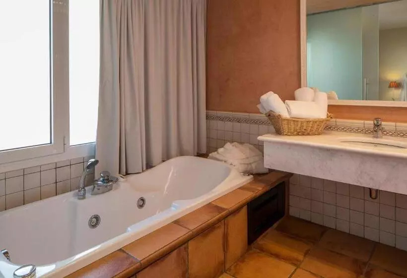 בית מלון כפרי Vila De Tossa