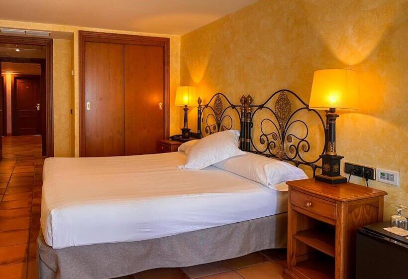 فندق Vila De Tossa