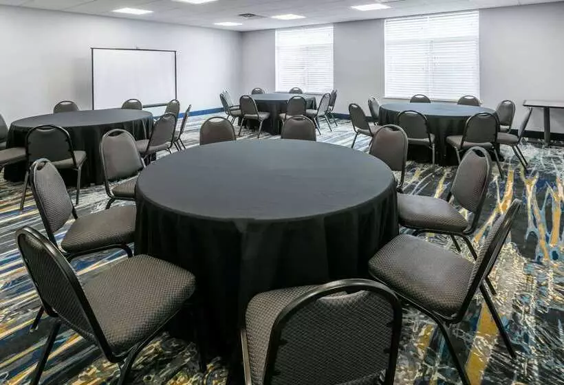 בית מלון כפרי Wingate By Wyndham Dallas Love Field