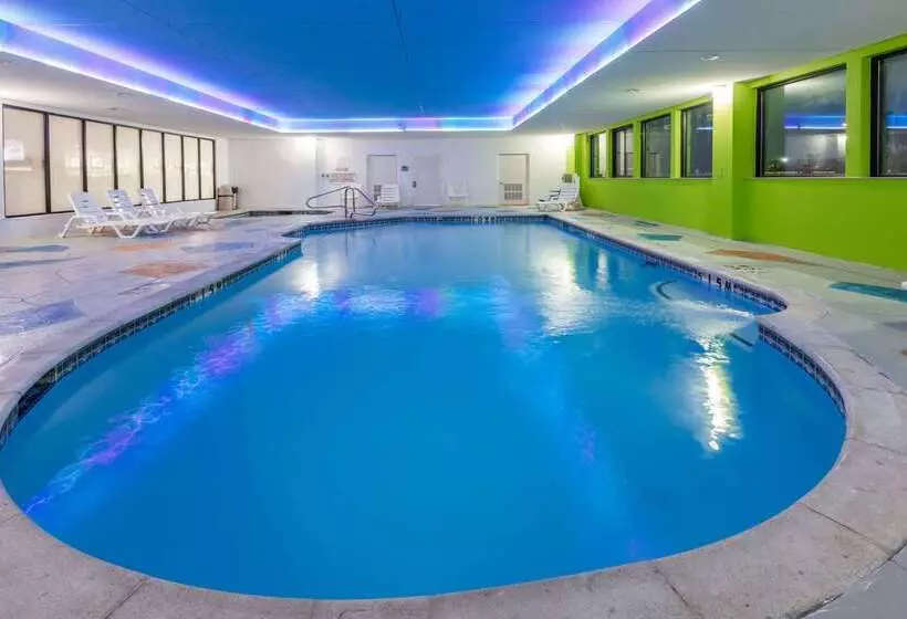 בית מלון כפרי Wingate By Wyndham Dallas Love Field