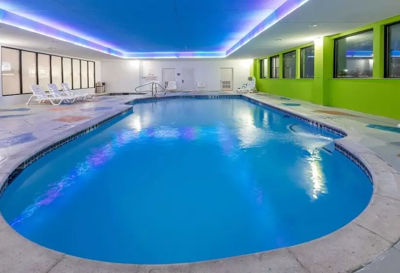 בית מלון כפרי Wingate By Wyndham Dallas Love Field