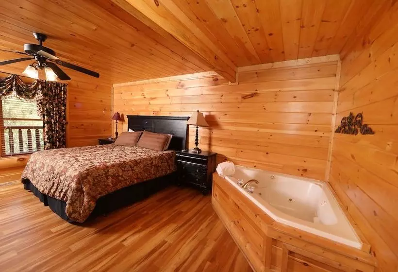 Mayberry   Three Bedroom Cabin
