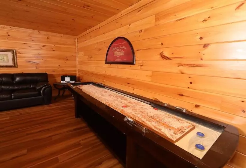 Mayberry   Three Bedroom Cabin