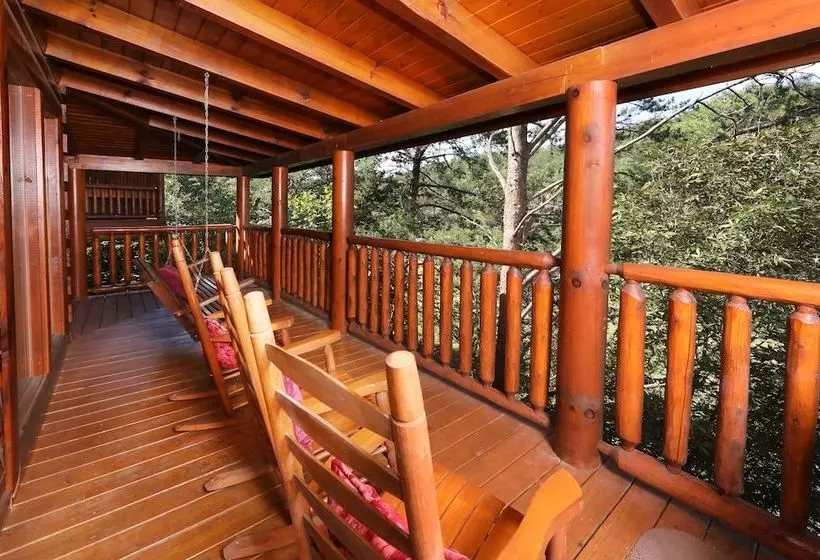 Mayberry   Three Bedroom Cabin