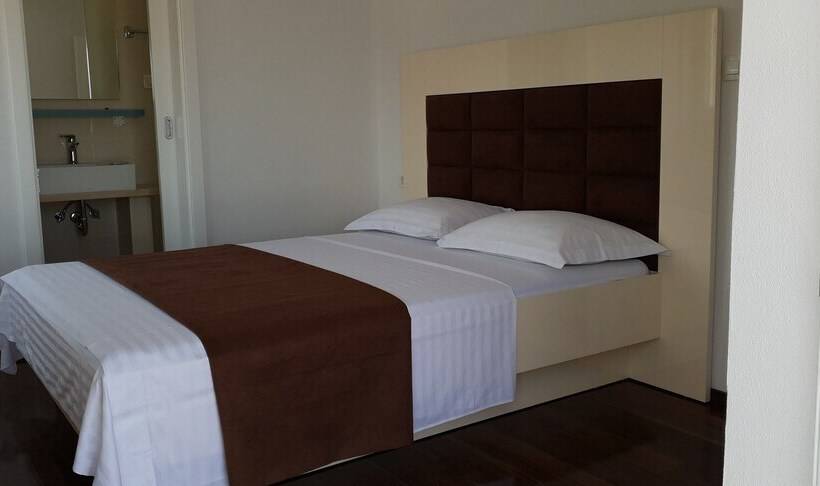 Apartments Mia Bilo 887