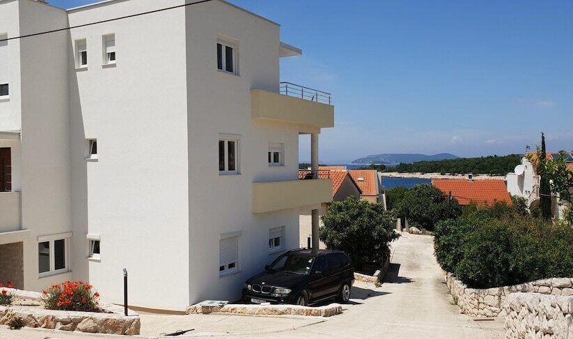 Apartments Mia Bilo 887