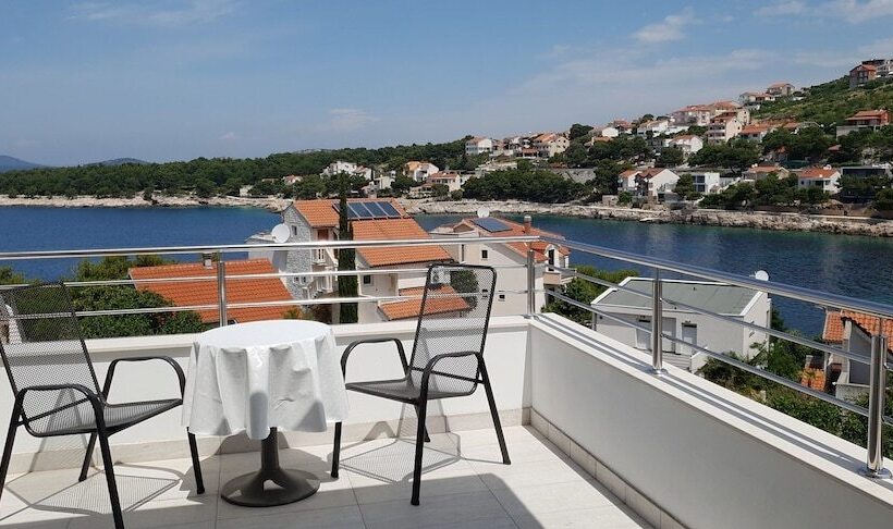 Apartments Mia Bilo 887