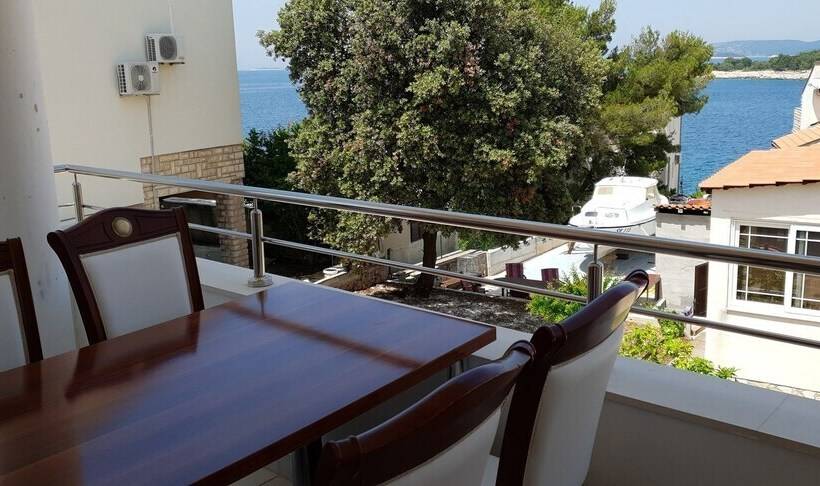 Apartments Mia Bilo 887