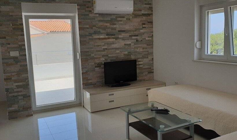 Apartments Mia Bilo 887